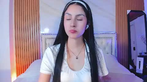 Snapshot of b_waynne chatting on May 2026 12:21:01 PM BARBIE online show from May 2026 12:21:01 PM