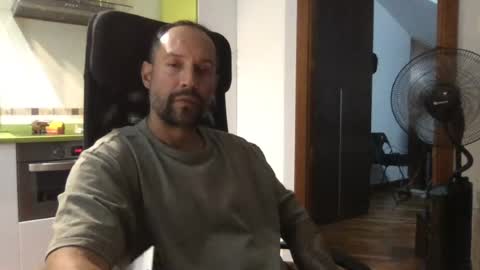 Snapshot of babakeror chatting on July 2026 09:58:01 PM BKR online show from July 2026 09:58:01 PM
