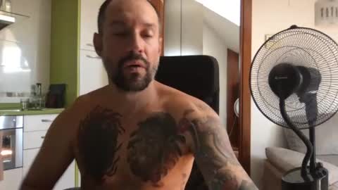 Snapshot of babakeror chatting on July 2026 01:43:01 PM BKR online show from July 2026 01:43:01 PM