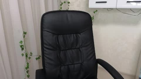 Anya online show from May 2026 07:26:02 PM