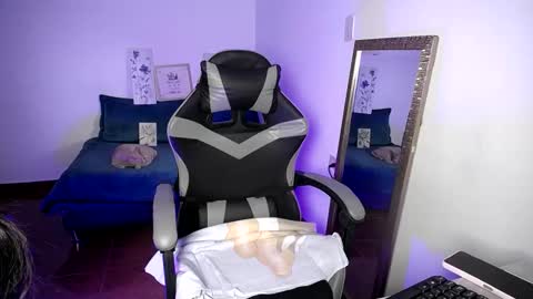 Snapshot of babenik_666 chatting on November 2025 04:01:02 AM babenik_666 online show from November 2025 04:01:02 AM