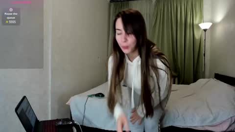 Snapshot of baby_chaturbat chatting on February 2025 09:37:01 PM EVA online show from February 2025 09:37:01 PM