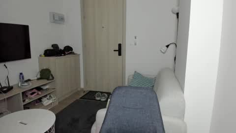 Snapshot of baby_for_daddy18 chatting on February 2025 12:19:02 PM Call me baby real name Eva online show from February 2025 12:19:02 PM