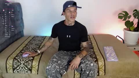 OF GxoXabs online show from November 2025 09:03:01 PM