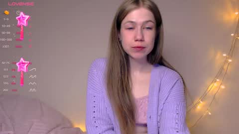 Snapshot of baby_girl_0001 chatting on January 2025 11:56:01 PM Kira online show from January 2025 11:56:01 PM