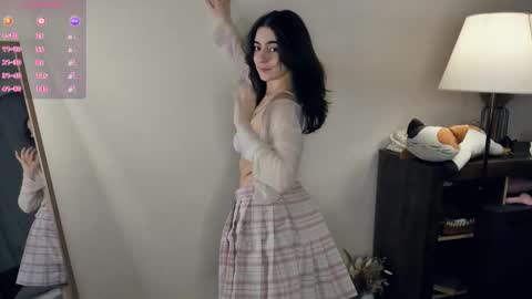 Emily online show from December 2025 07:15:02 AM