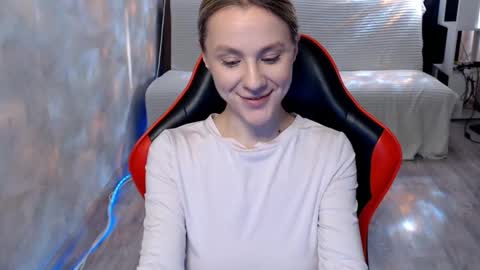 baby_kitte online show from March 2026 06:42:01 AM