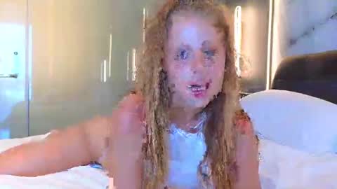 Sharleen online show from December 2024 08:56:01 AM