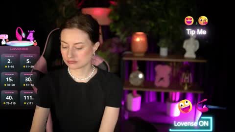 Snapshot of baby_luna_xo chatting on February 2026 09:39:02 AM Hanna online show from February 2026 09:39:02 AM