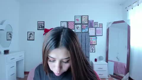 Snapshot of baby_moon_18 chatting on July 2026 07:31:01 PM Cami online show from July 2026 07:31:01 PM