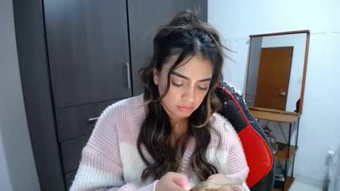 Snapshot of baby_roose chatting on January 2025 10:28:02 AM Baby online show from January 2025 10:28:02 AM