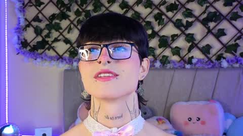 Snapshot of baby_xian chatting on December 2024 05:15:02 AM Dani online show from December 2024 05:15:02 AM