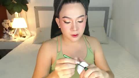   AMANDA  online show from September 2025 03:01:02 PM