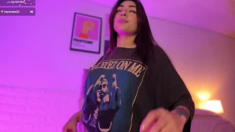 Mariana  online show from February 2026 10:39:01 PM