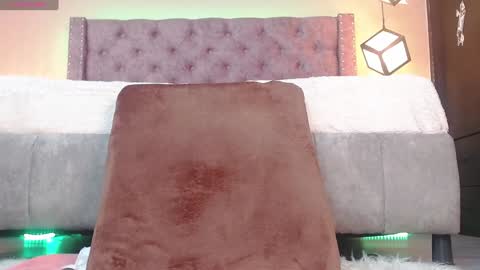 Snapshot of babydoll13_ chatting on December 2024 01:50:02 AM baby doll online show from December 2024 01:50:02 AM