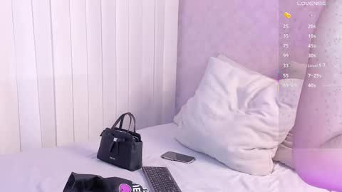 Snapshot of babyfoxxx_ chatting on May 2026 11:26:02 AM babyfoxxx_ online show from May 2026 11:26:02 AM