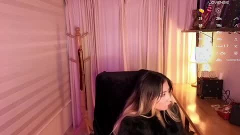 Snapshot of babyfoxxx_ chatting on May 2026 11:04:02 AM babyfoxxx_ online show from May 2026 11:04:02 AM