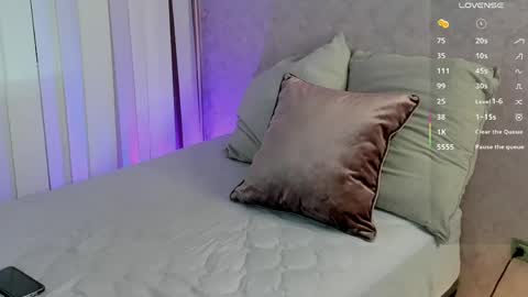 Snapshot of babyfoxxx_ chatting on May 2026 01:05:02 PM babyfoxxx_ online show from May 2026 01:05:02 PM