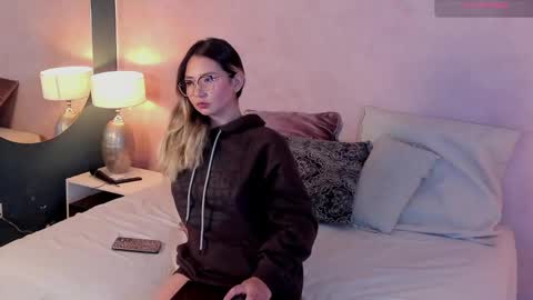 Snapshot of babyfoxxx_ chatting on May 2026 11:39:01 AM babyfoxxx_ online show from May 2026 11:39:01 AM