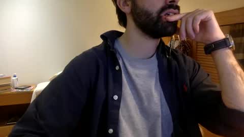 Snapshot of babyhardy chatting on December 2024 06:21:01 PM Tom A. online show from December 2024 06:21:01 PM