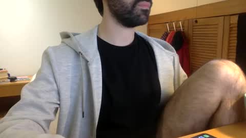 Snapshot of babyhardy chatting on January 2025 12:46:02 PM Tom A. online show from January 2025 12:46:02 PM