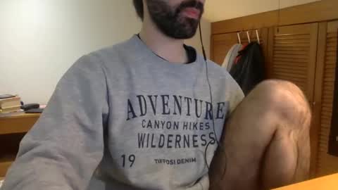 Snapshot of babyhardy chatting on January 2025 01:09:01 PM Tom A. online show from January 2025 01:09:01 PM