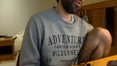 Snapshot of babyhardy chatting on January 2025 03:53:02 PM Tom A. online show from January 2025 03:53:02 PM