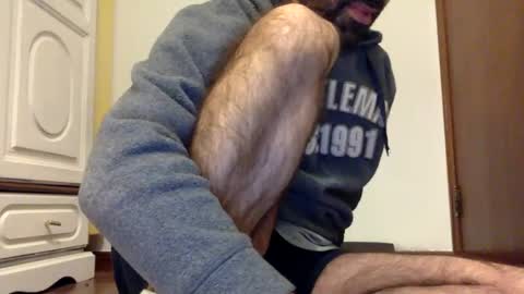 Snapshot of babyhardy chatting on January 2025 11:35:01 PM Tom A. online show from January 2025 11:35:01 PM