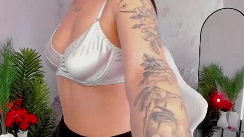 Sophia online show from April 2026 03:12:01 AM