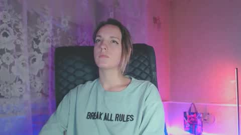 Snapshot of babymuro4ka chatting on October 2025 06:53:01 PM Sonya online show from October 2025 06:53:01 PM