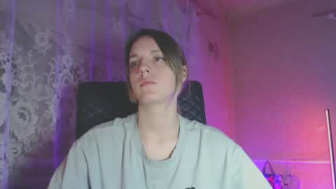 Snapshot of babymuro4ka chatting on November 2025 06:43:02 PM Sonya online show from November 2025 06:43:02 PM