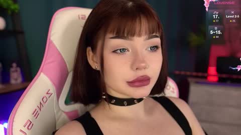 Nika online show from October 2025 09:36:01 PM