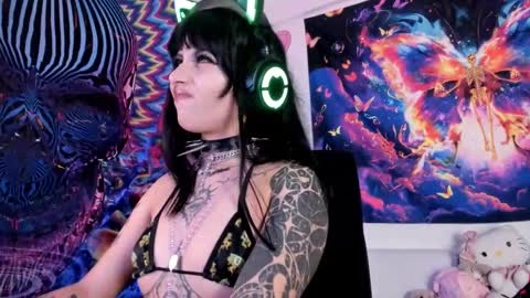 Bratty Lanita - independent online show from February 2025 01:00:01 AM