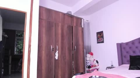 Bratty Lanita - independent online show from January 2026 02:15:01 AM