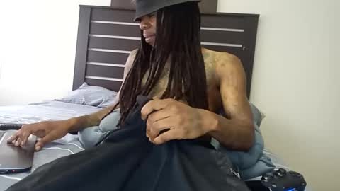 Snapshot of bad_dawgg chatting on January 2026 08:40:01 AM rastafaria online show from January 2026 08:40:01 AM