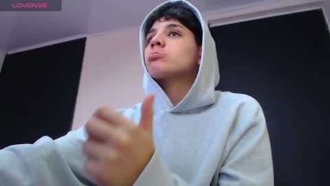 Anna online show from February 2025 06:09:01 PM