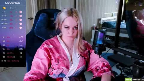 Snapshot of bad_girl009 chatting on March 2026 08:31:01 AM Lin online show from March 2026 08:31:01 AM