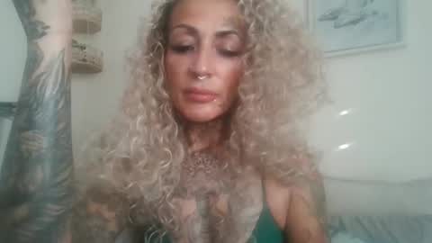 badass894054 online show from January 2026 01:37:02 PM