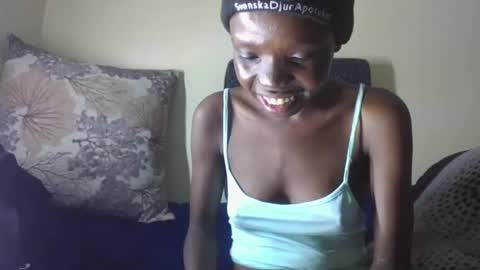 baddie_floxxy online show from March 2026 07:37:02 AM