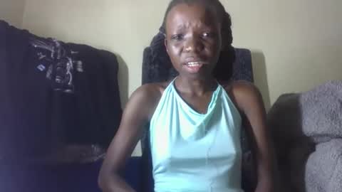 Snapshot of baddie_floxxy chatting on April 2026 02:48:01 AM baddie_floxxy online show from April 2026 02:48:01 AM