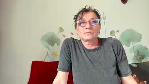 Snapshot of badgg chatting on October 2025 10:49:01 AM Gina online show from October 2025 10:49:01 AM