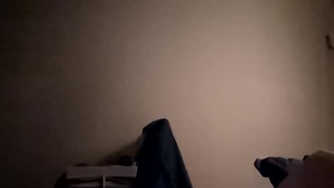 Snapshot of badgirlsclub1029 chatting on December 2025 04:40:02 AM badgirlsclub1029 online show from December 2025 04:40:02 AM