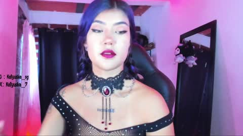        Please help me to reach 100 thumbs up online show from December 2024 07:04:02 PM