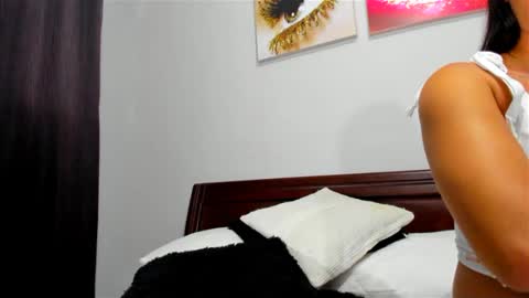 Snapshot of badoozdoll69 chatting on March 2025 02:51:02 AM Alexandra  Independent model online show from March 2025 02:51:02 AM