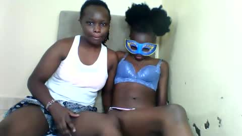 bads_hornies online show from November 2025 09:09:02 PM