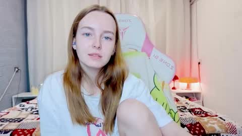 Snapshot of bae_cake_ chatting on December 2025 02:33:02 PM Alice online show from December 2025 02:33:02 PM