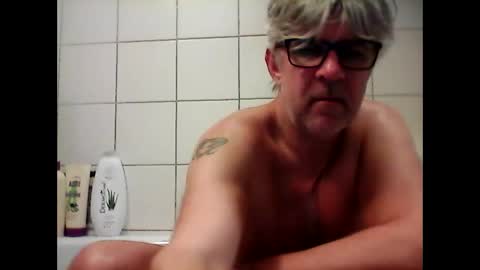 baggelina75 online show from March 2025 08:23:02 PM