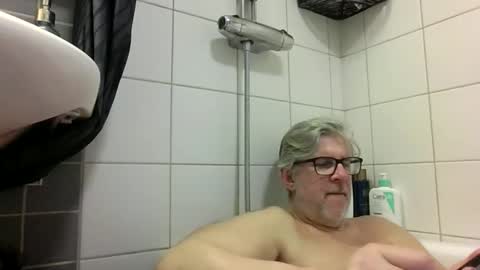 baggelina75 online show from April 2026 06:49:02 PM