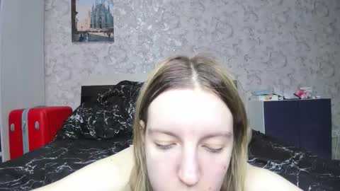 holly online show from October 2025 03:36:01 PM