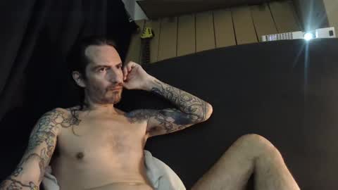 Snapshot of bailey39 chatting on December 2024 04:34:01 AM Bailey online show from December 2024 04:34:01 AM